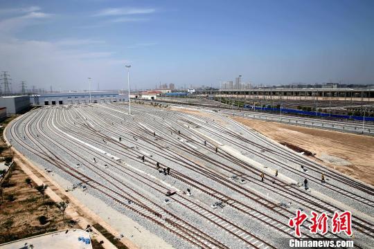 圖為俯瞰基地?！堖h(yuǎn) 攝